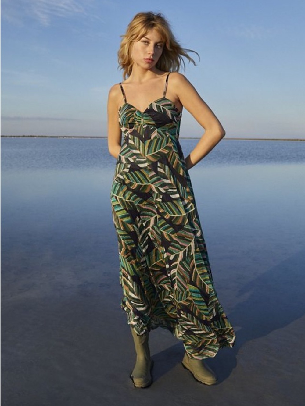 Molly Bracken Leaf Print Tropical Large Green Alhoa Maxi Dress Boho Vacation NWT